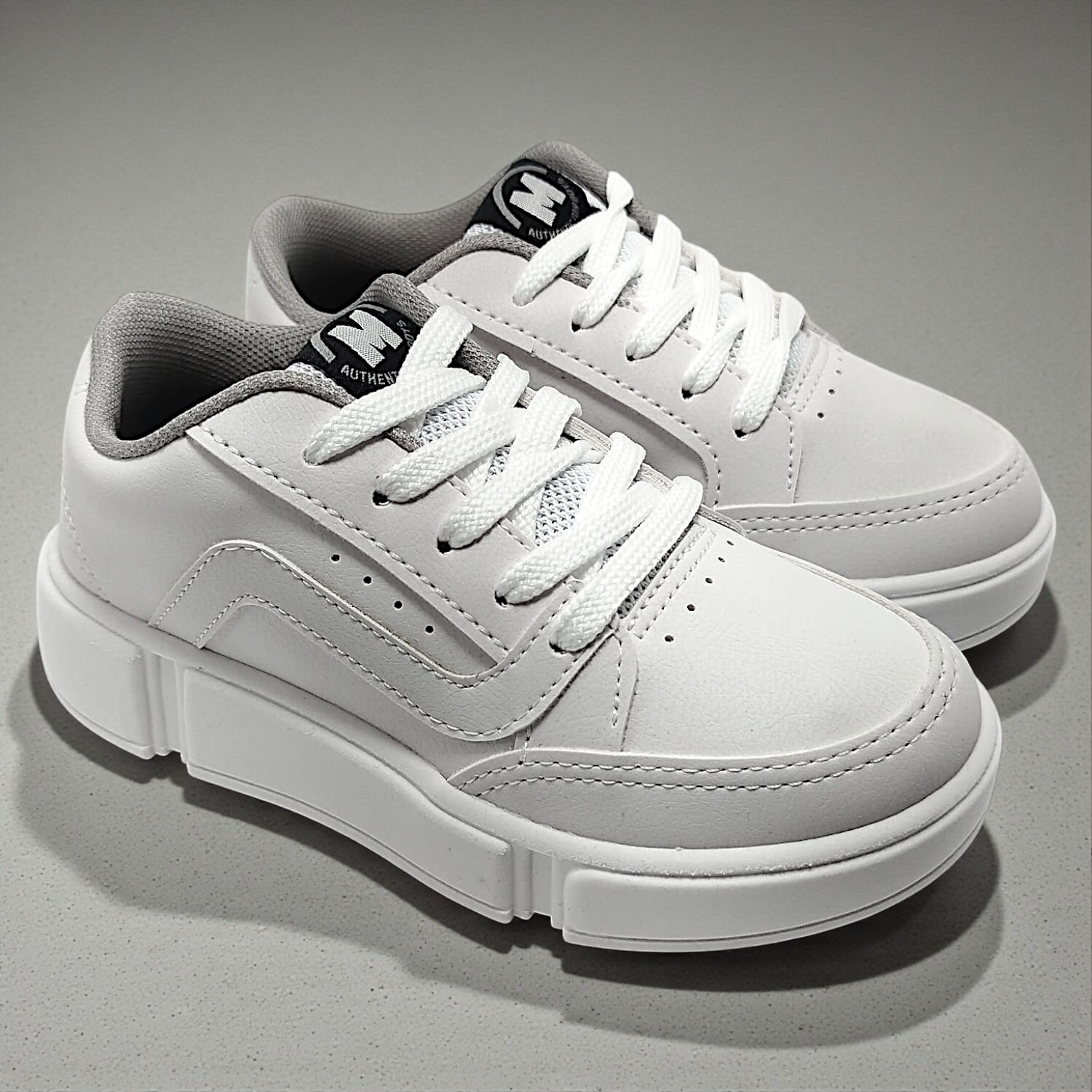 2838.129.30138.16072 27/36 Tênis Infantil Molekinho Branco - Caixa com 12 pares - Atacado 1