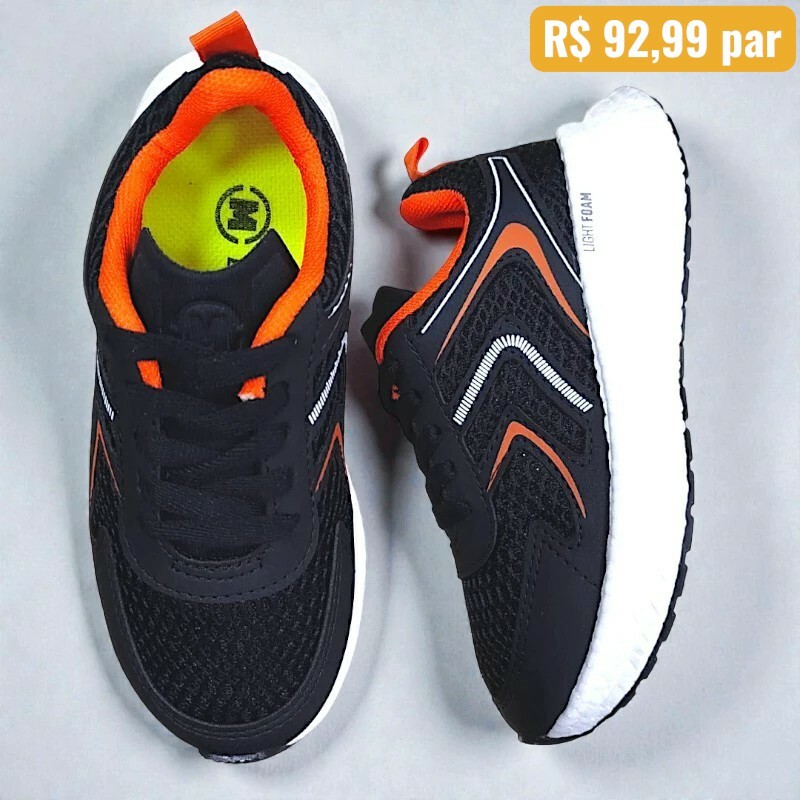 Tênis Molekino Infantil na cor preta com detalhes em laranja 100696 1